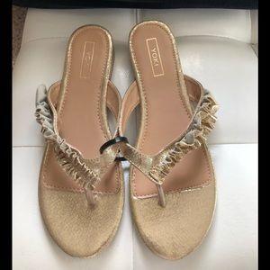 Yoki Gold Ruffle Metallic Sandals